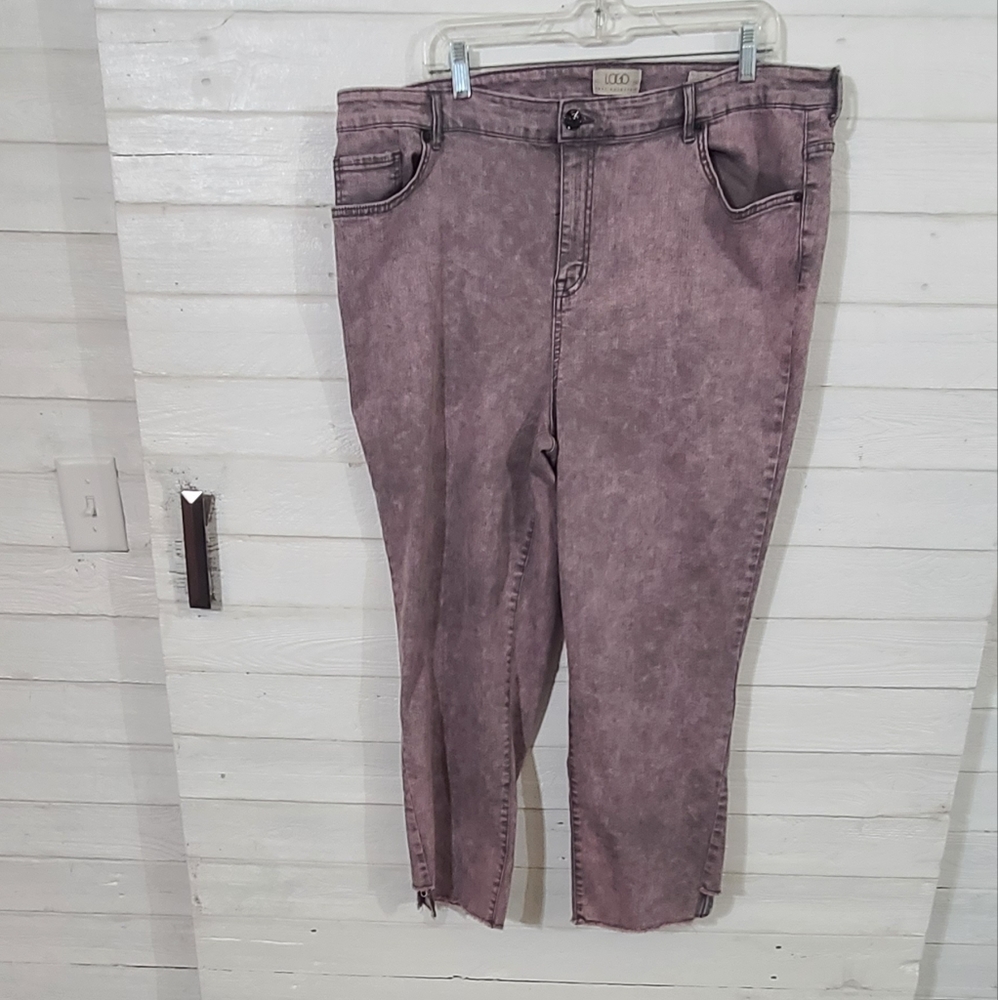 LOGO by Lori Goldstein Pink and Gray Straight Leg Jeans